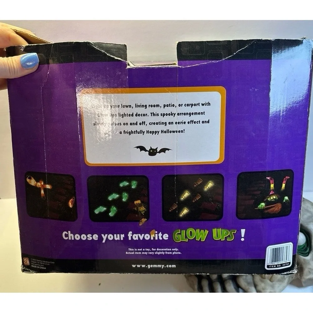 Halloween Skeleton Glow Ups (vintage 2004) FOR PARTS / LIGHTS DONT WORK